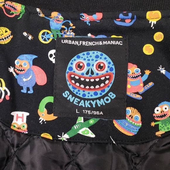 SneakyMob URBAN Bomber Jacket Shanghai Exclusive - Picture 4 of 8